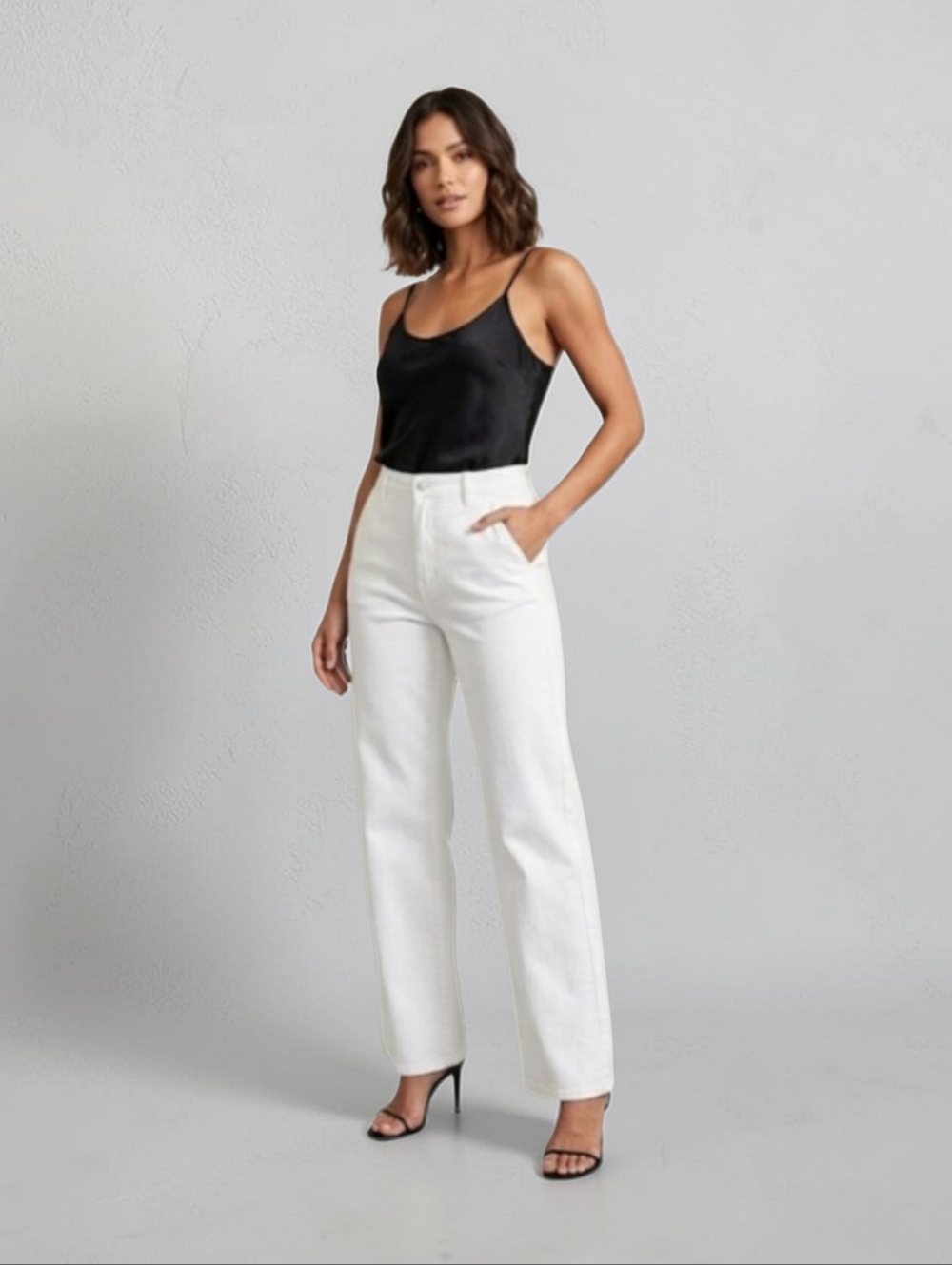 Avec Les Filles Sea Salt White High Rise Straight Leg Denim Jeans Size 30